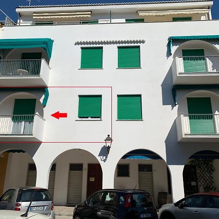 Casa Bianca 2 - Confortevole In Centro A Moneglia Exterior photo